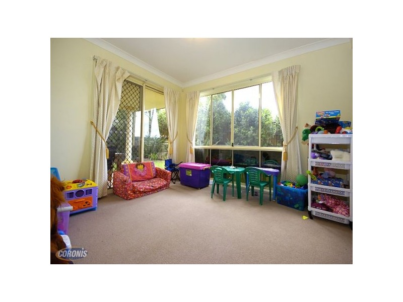 Arana Hills QLD 4054