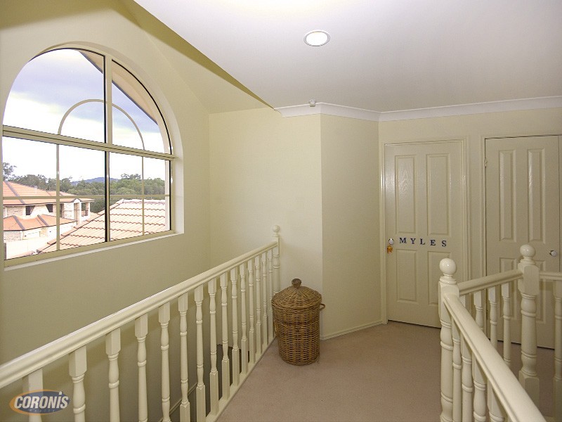 Arana Hills QLD 4054