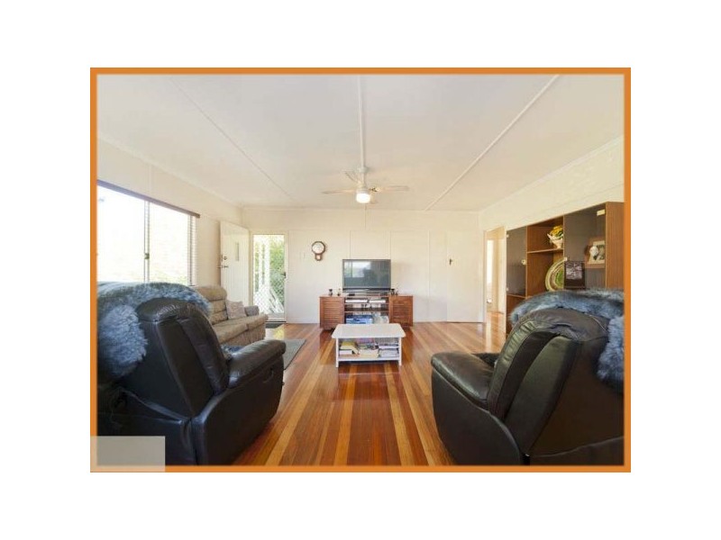 74 Diamond Street, Holland Park QLD 4121