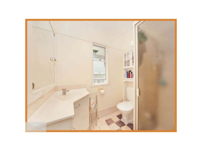 74 Diamond Street, Holland Park QLD 4121