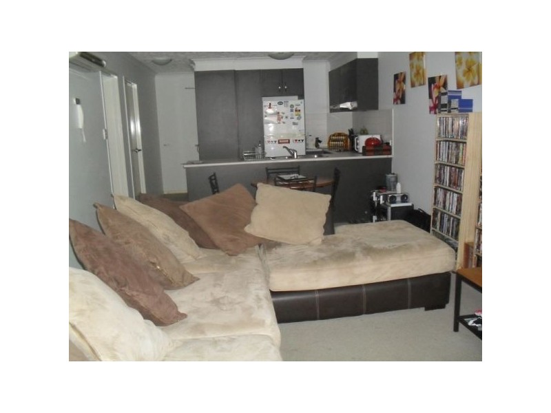 10/3-5 Short Street, Caboolture QLD 4510