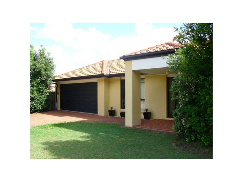 8 Quandong Crescent, Arana Hills QLD 4054