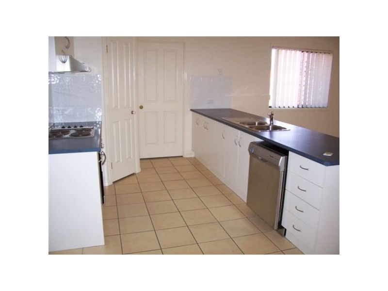 8 Quandong Crescent, Arana Hills QLD 4054