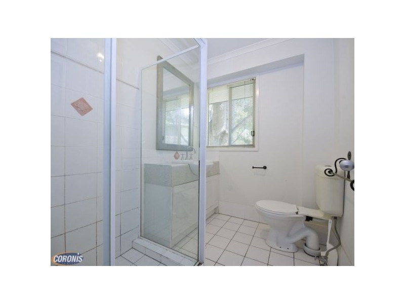 10/74A Sir Fred Schonell Drive, St Lucia QLD 4067