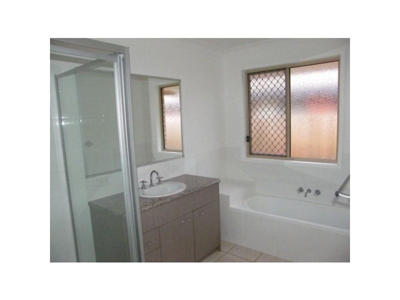 10 Melissa Court, Kallangur QLD 4503