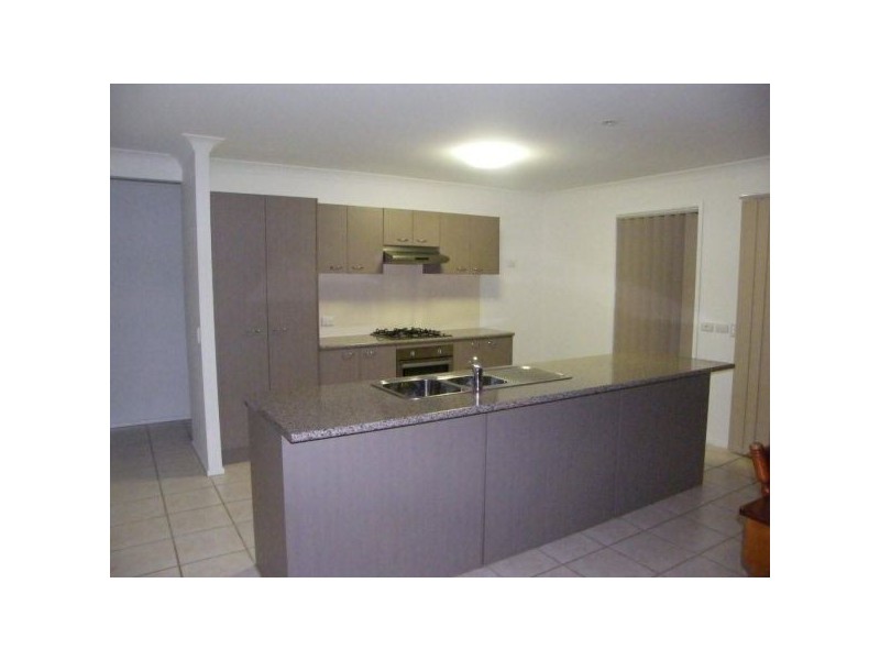 10 Melissa Court, Kallangur QLD 4503