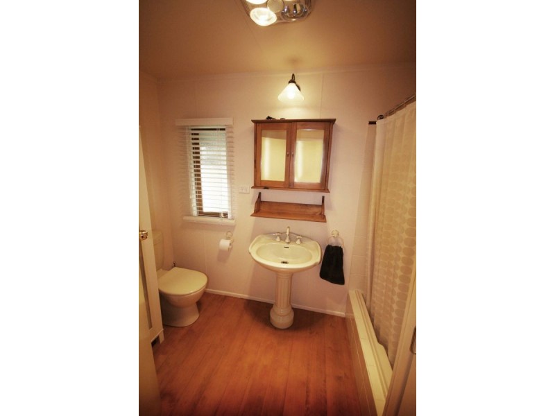 80 Swan Street, Gordon Park QLD 4031