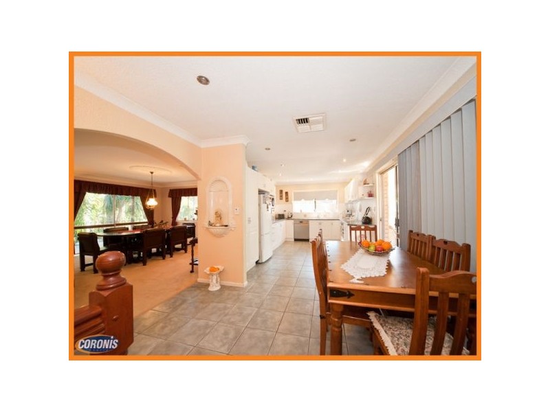 14 Coolcrest Street, Daisy Hill QLD 4127