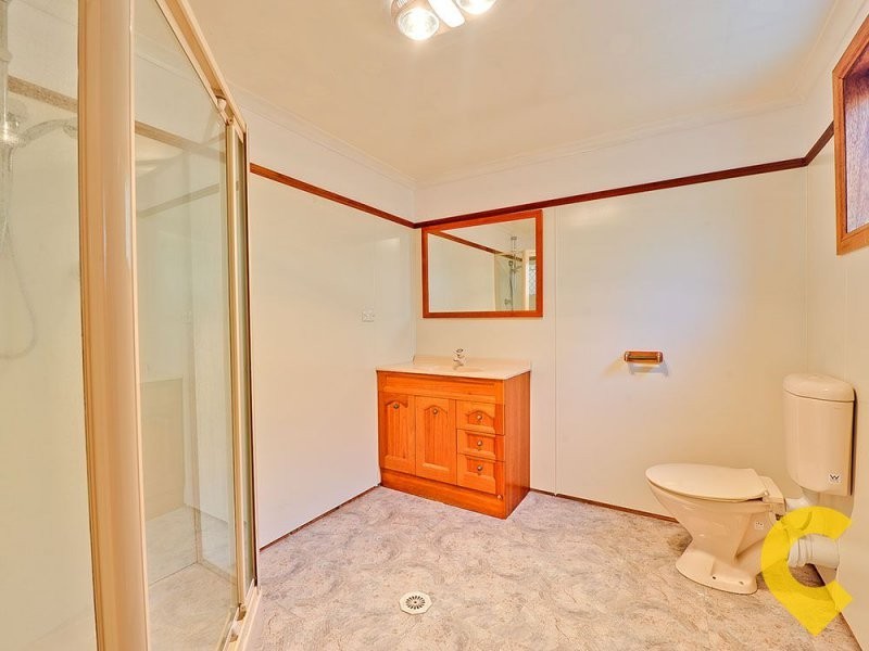 24 Pavonia Street, Everton Hills QLD 4053