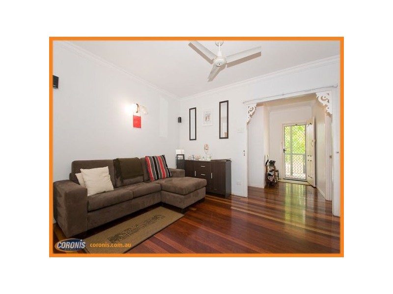 30 Arundal Street, Brighton QLD 4017