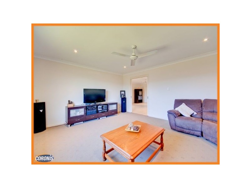 6 Dewdrop Place, Ningi QLD 4511