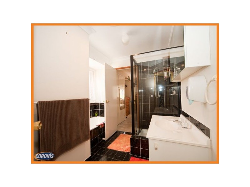 7 Barcrest Court, Crestmead QLD 4132