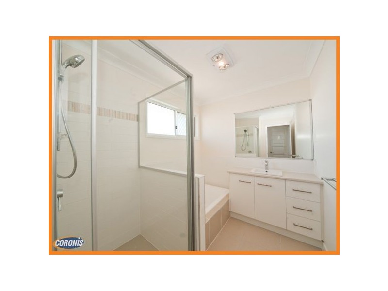 52 Wyena Street, Camp Hill QLD 4152