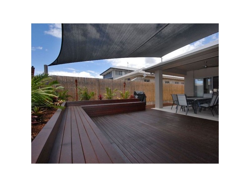 8 Glider Street, North Lakes QLD 4509