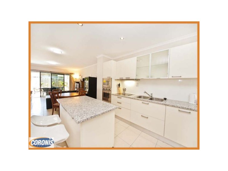 2/85 Nudgee Road, Hamilton QLD 4007