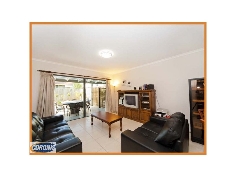 2/85 Nudgee Road, Hamilton QLD 4007