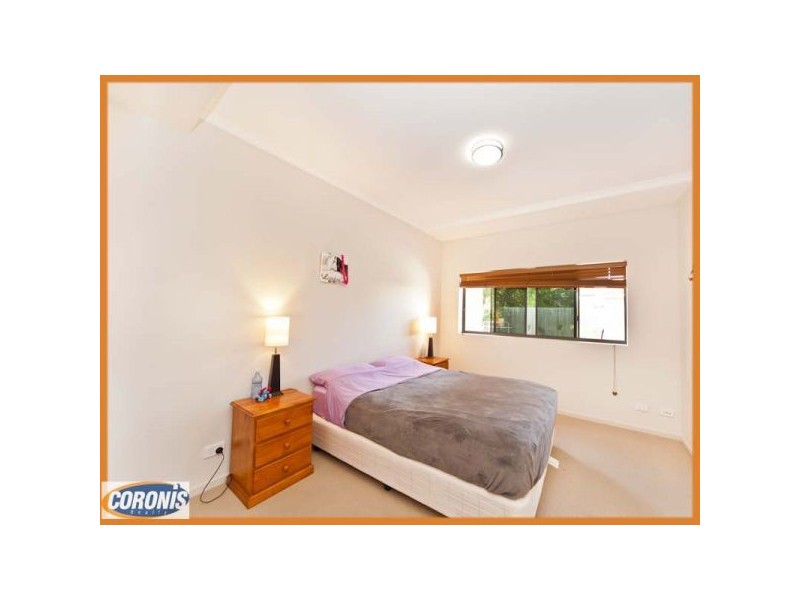 2/85 Nudgee Road, Hamilton QLD 4007
