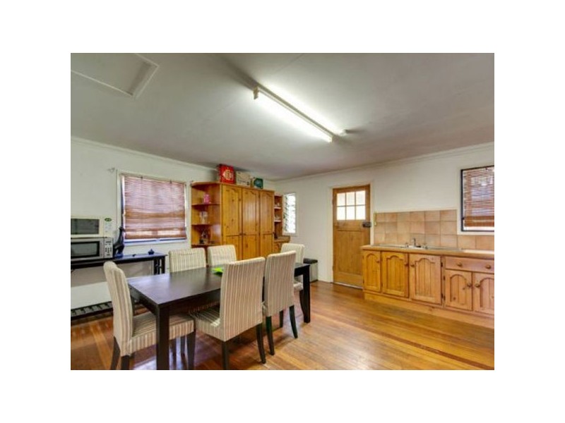 260 Beaconsfield Terrace, Brighton QLD 4017