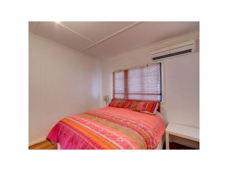 260 Beaconsfield Terrace, Brighton QLD 4017