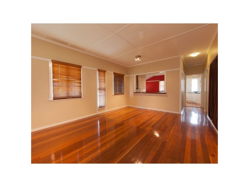 77 Bundah Street, Camp Hill QLD 4152