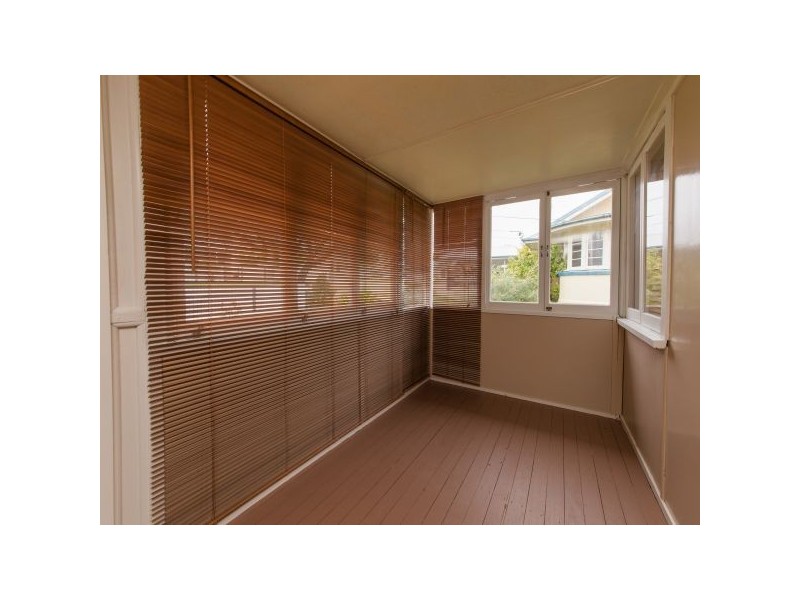 77 Bundah Street, Camp Hill QLD 4152