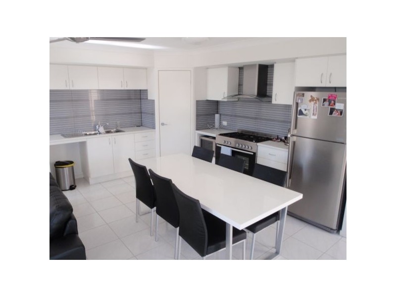 16 Shimao Circuit, North Lakes QLD 4509