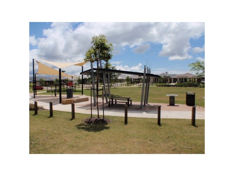 16 Shimao Circuit, North Lakes QLD 4509