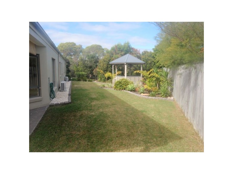 37 Douglas Cct, North Lakes QLD 4509