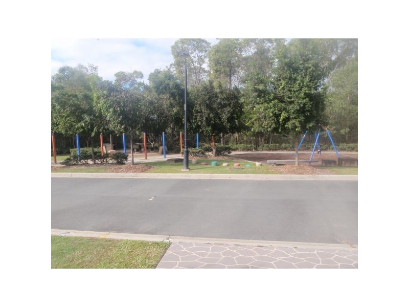 37 Douglas Cct, North Lakes QLD 4509
