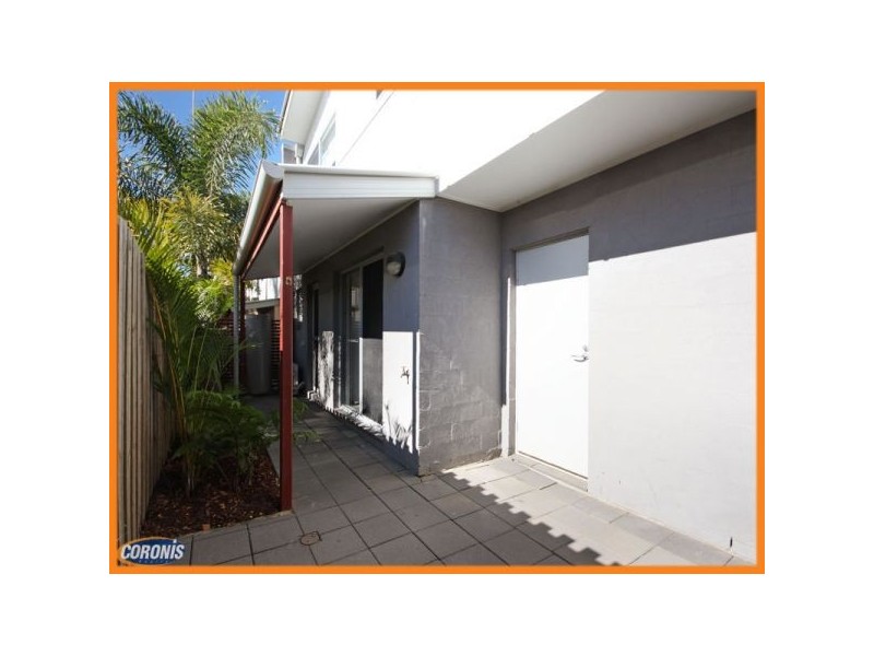 1/126 Turner Street, Scarborough QLD 4020