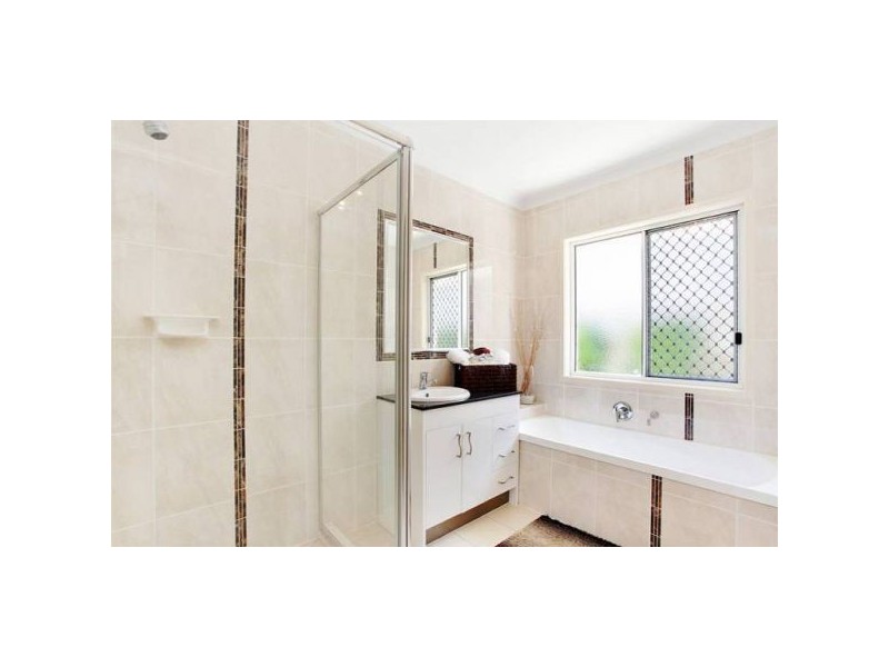 4 Huron Place, Narangba QLD 4504