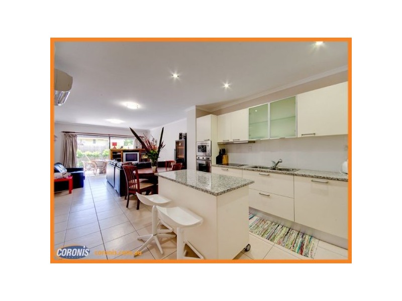 2/85 Nudgee Road, Hamilton QLD 4007