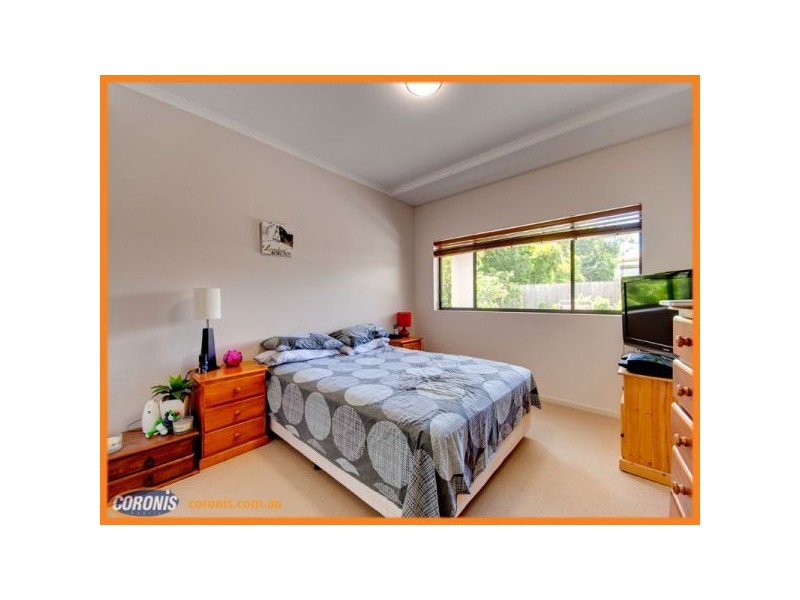 2/85 Nudgee Road, Hamilton QLD 4007
