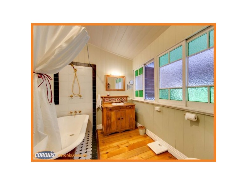 16 Somerset Street, Windsor QLD 4030