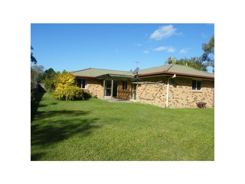 17 Bream Court, Sandstone Point QLD 4511