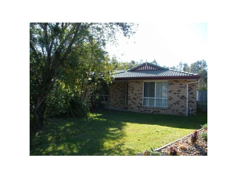 17 Bream Court, Sandstone Point QLD 4511