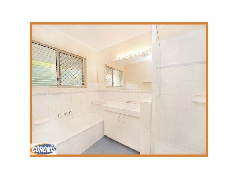 17 Pinnacle Place, Belmont QLD 4153