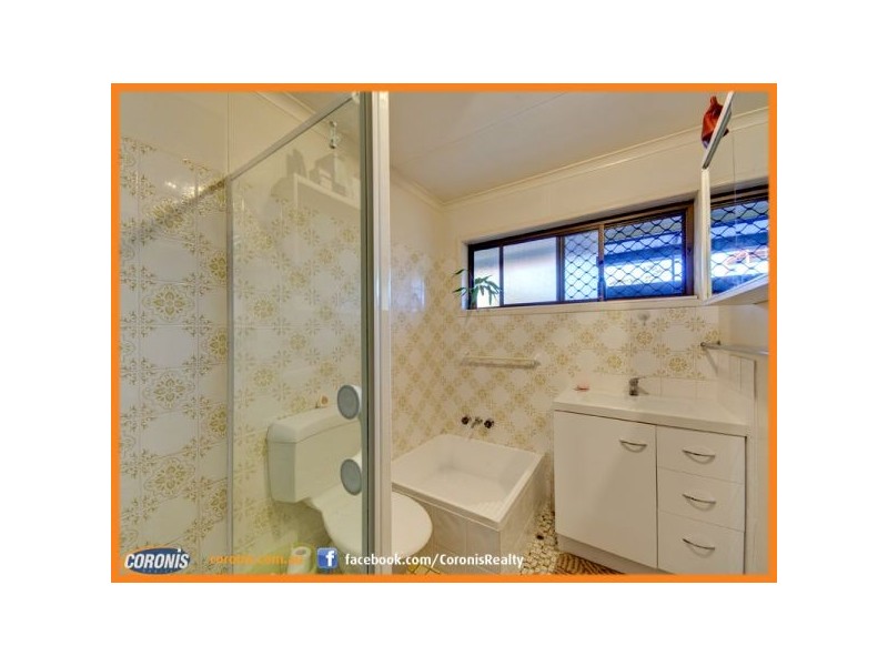 124 Southerden Street, Sandgate QLD 4017