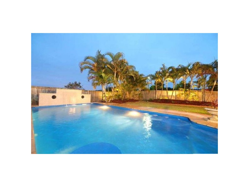 7 Poona Court, Albany Creek QLD 4035