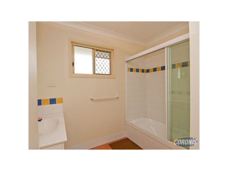 2/50 Brookfield Road, Kedron QLD 4031