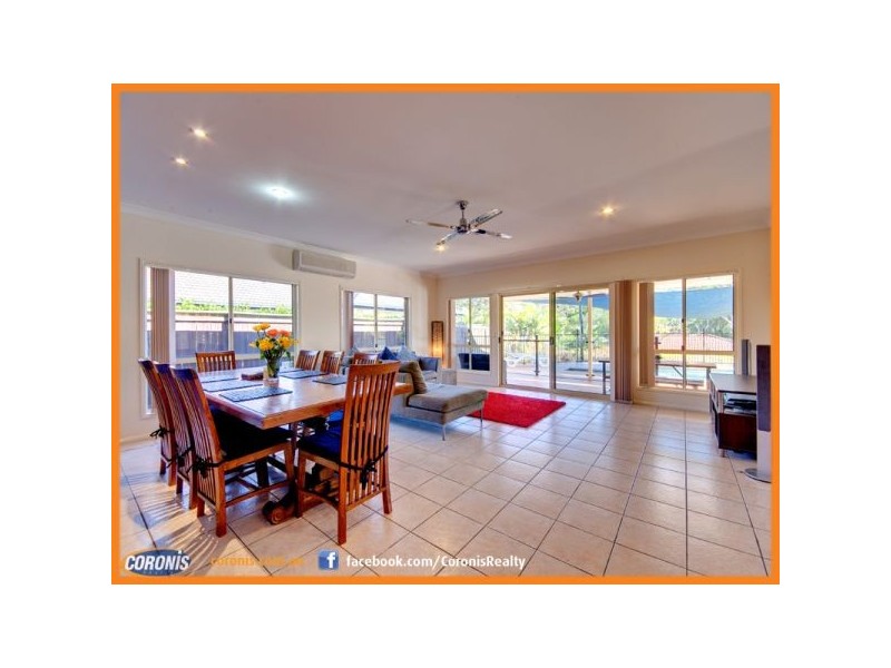 26 Greenford Street, Chapel Hill QLD 4069