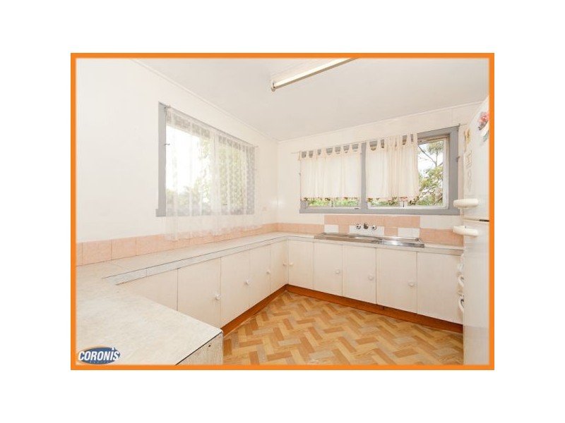 301 Kitchener Road, Stafford Heights QLD 4053