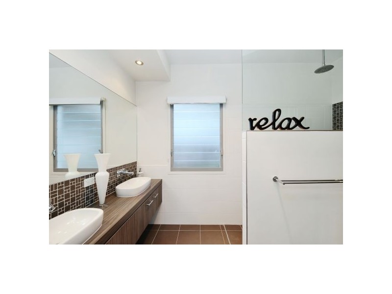 3 Naturesque Close, Mitchelton QLD 4053