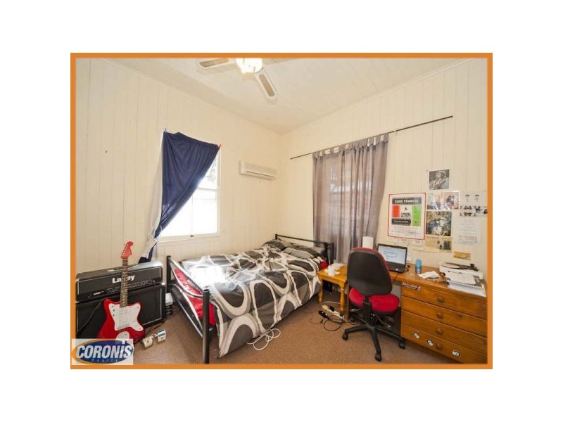 12 Gracemere Street, Newmarket QLD 4051