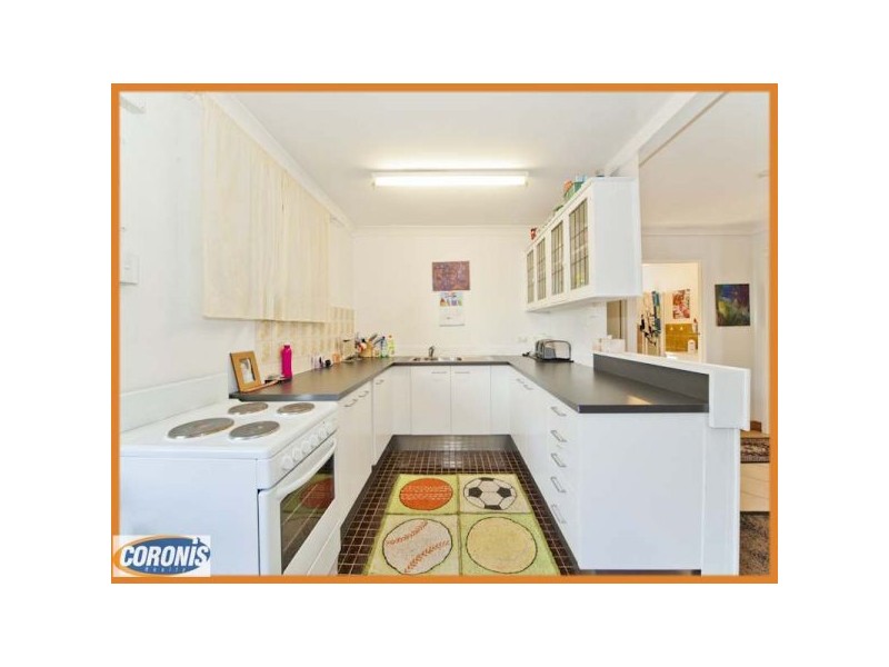 12 Gracemere Street, Newmarket QLD 4051