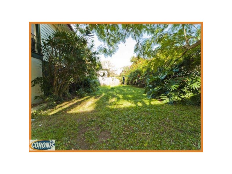 12 Gracemere Street, Newmarket QLD 4051