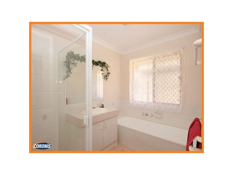 66 Silkyoak Circuit, Fitzgibbon QLD 4018