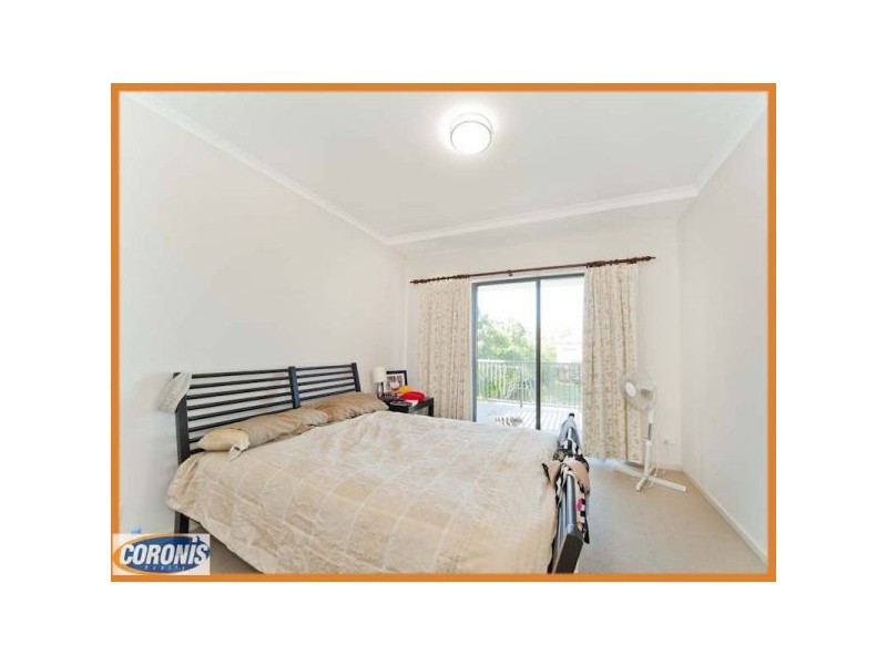 4/85 Nudgee Road, Hamilton QLD 4007