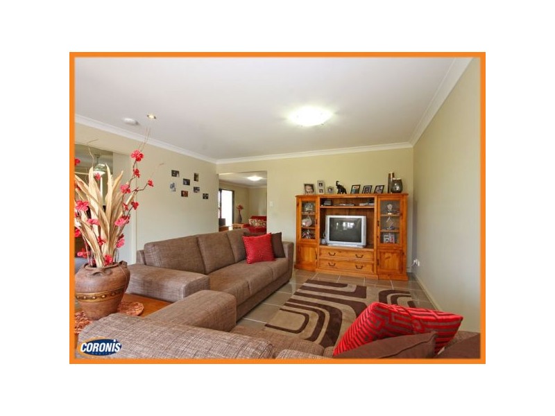 7 Azure Place, Narangba QLD 4504