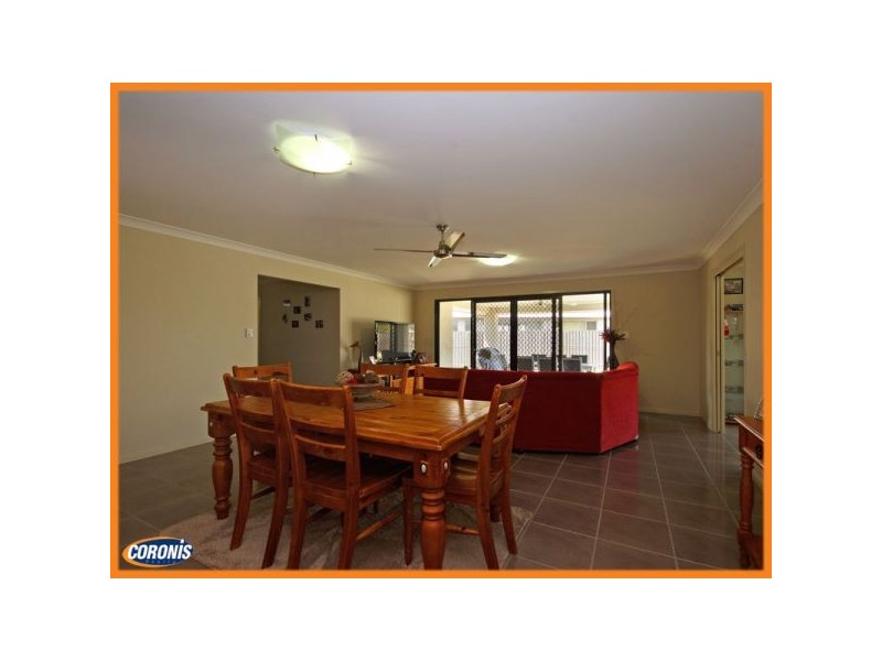 7 Azure Place, Narangba QLD 4504